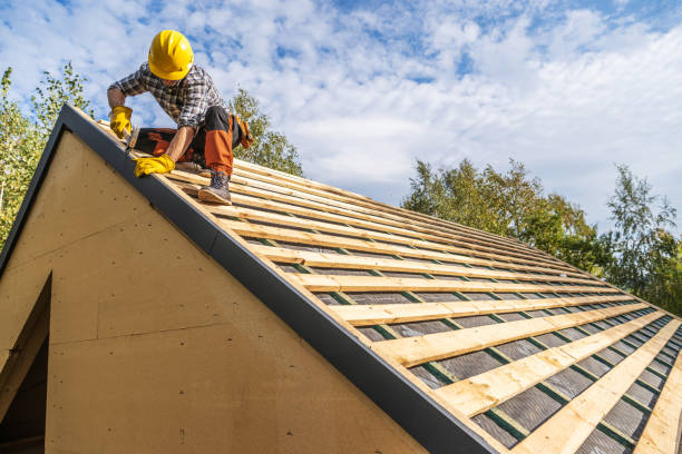 Best Roof Gutter Cleaning  in Bayside Gardens, OR